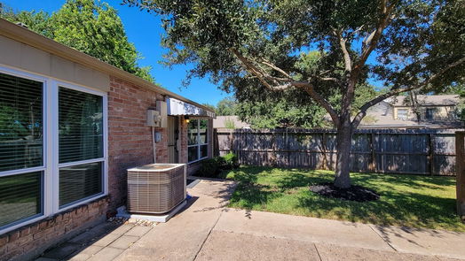 Houston 1-story, 2-bed 11813 Southlake Dr-idx