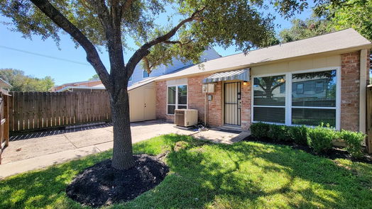 Houston 1-story, 2-bed 11813 Southlake Dr-idx