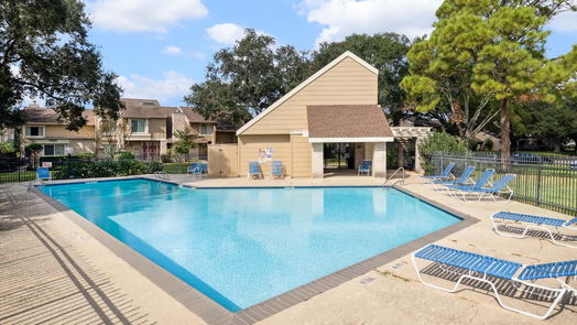 Houston 2-story, 2-bed 11627 Village Place Drive 184-idx