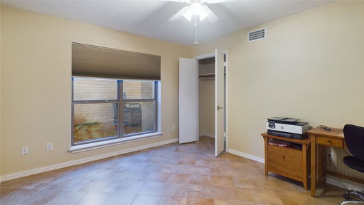 Houston 1-story, 3-bed 2026 Ashford Hollow Lane-idx