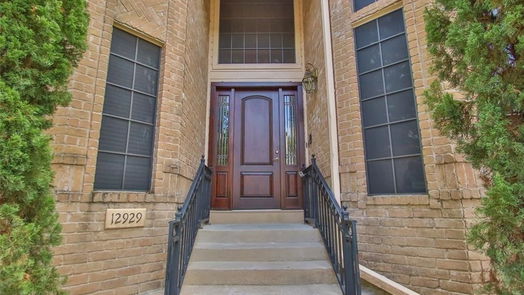 Houston 2-story, 4-bed 12929 Kingsbridge Lane-idx