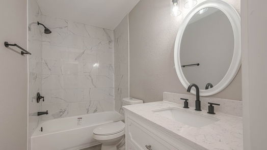 Houston 1-story, 3-bed 8727 Valley Forest Drive-idx