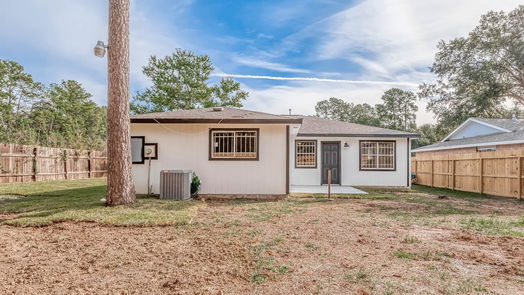Houston 1-story, 3-bed 8727 Valley Forest Drive-idx