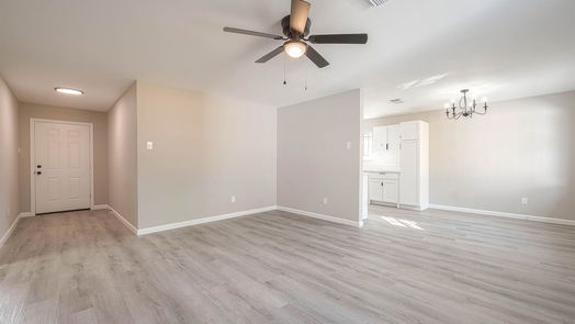 Houston 1-story, 3-bed 8727 Valley Forest Drive-idx