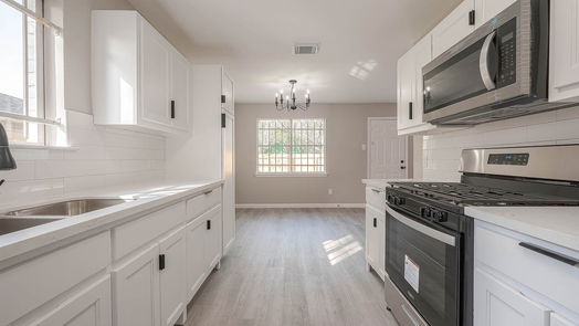 Houston 1-story, 3-bed 8727 Valley Forest Drive-idx