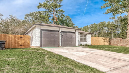 Houston 1-story, 3-bed 8727 Valley Forest Drive-idx