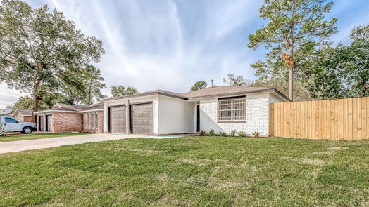 Houston 1-story, 3-bed 8727 Valley Forest Drive-idx