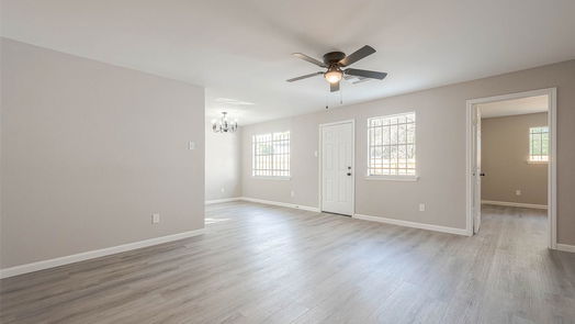 Houston 1-story, 3-bed 8727 Valley Forest Drive-idx