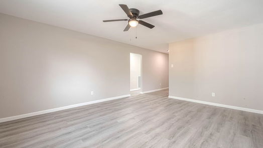 Houston 1-story, 3-bed 8727 Valley Forest Drive-idx