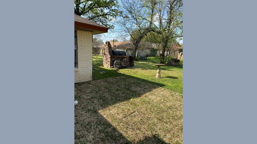 Houston 2-story, 3-bed 8435 Sterlingshire Street-idx