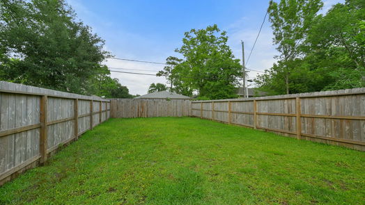 Houston 1-story, 3-bed 9027 Madera Road A/B-idx