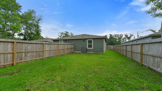 Houston 1-story, 3-bed 9027 Madera Road A/B-idx