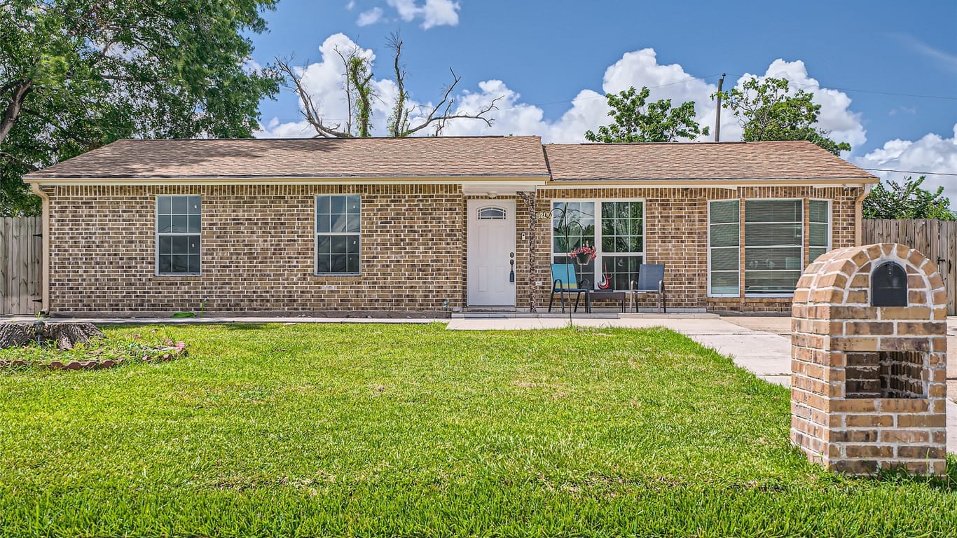 Houston 1-story, 3-bed 9254 Oak Knoll Lane-idx