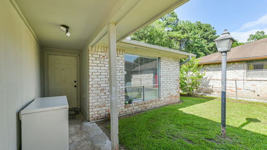 Houston 1-story, 3-bed 9943 Valley Lake Drive-idx