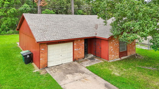 Houston 1-story, 2-bed 8919 Valley Hollow Drive-idx