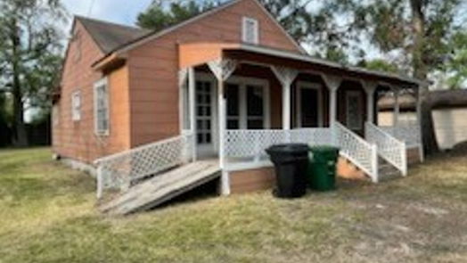 Houston 1-story, 2-bed 8113 Bigwood Street-idx