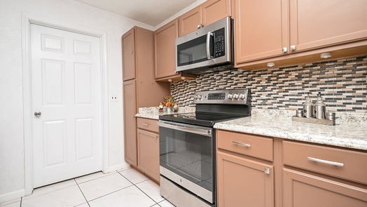 Houston 1-story, 4-bed 9254 Oak Knoll Lane-idx