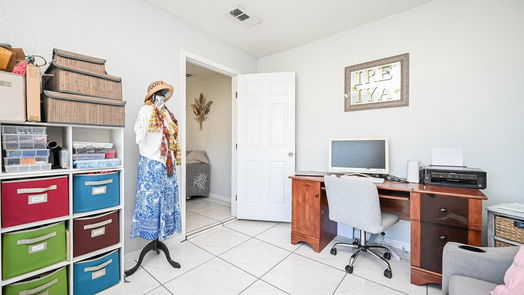 Houston 1-story, 4-bed 9254 Oak Knoll Lane-idx