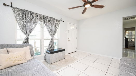 Houston 1-story, 4-bed 9254 Oak Knoll Lane-idx