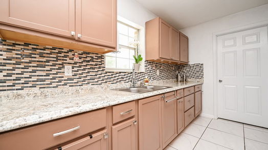 Houston 1-story, 4-bed 9254 Oak Knoll Lane-idx