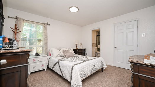Houston 1-story, 4-bed 9254 Oak Knoll Lane-idx