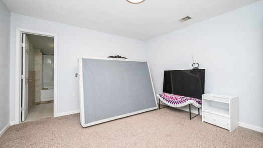 Houston 1-story, 4-bed 9254 Oak Knoll Lane-idx