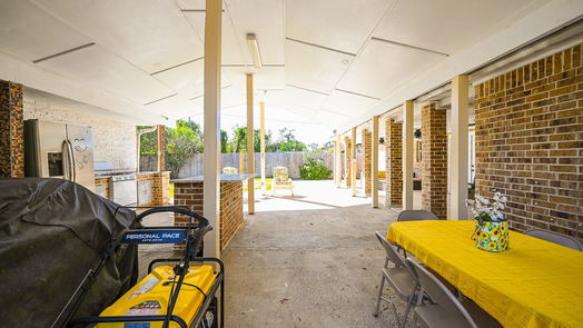 Houston 1-story, 4-bed 9254 Oak Knoll Lane-idx