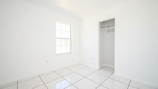 Houston 1-story, 4-bed 9254 Oak Knoll Lane-idx