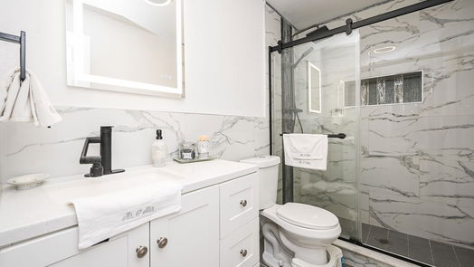Houston 1-story, 4-bed 9254 Oak Knoll Lane-idx