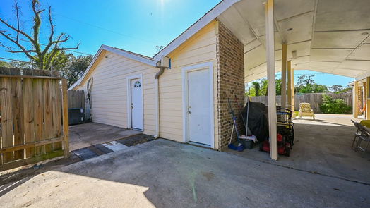 Houston 1-story, 4-bed 9254 Oak Knoll Lane-idx