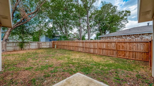 Houston null-story, 3-bed 8619 Valley Forest Drive-idx