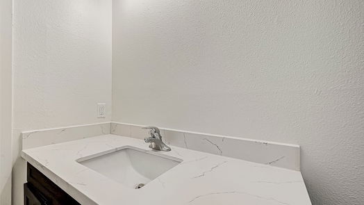 Houston 1-story, 3-bed 10014 Valley Wind Drive NE-idx