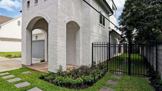 Houston 3-story, 3-bed 593 Wycliffe Drive-idx