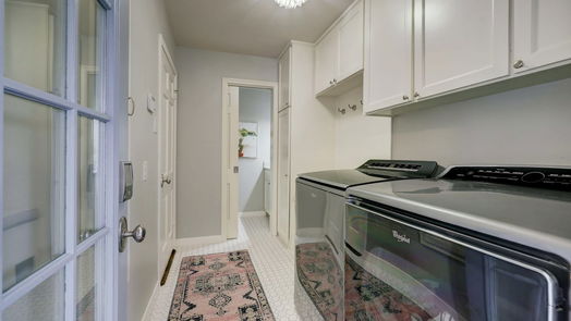 Houston 1-story, 4-bed 890 N Wilcrest Drive-idx