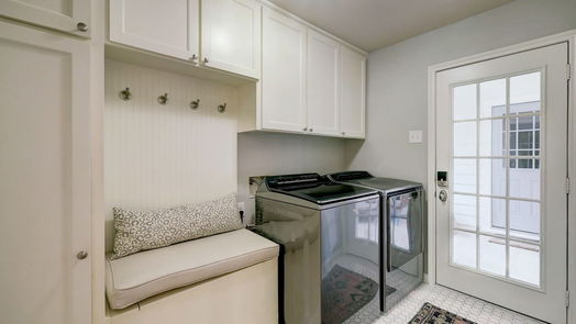 Houston 1-story, 4-bed 890 N Wilcrest Drive-idx
