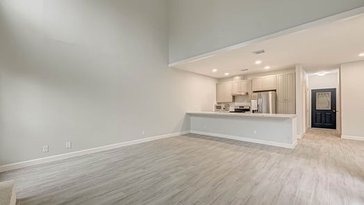 Houston 2-story, 4-bed 880 Tully Road 2-idx