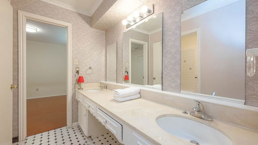Houston 1-story, 5-bed 14026 Barryknoll Lane-idx