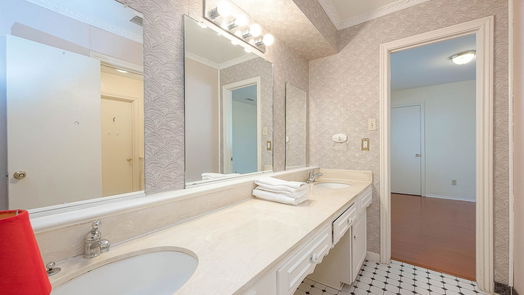 Houston 1-story, 5-bed 14026 Barryknoll Lane-idx