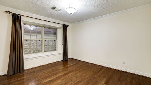 Houston 2-story, 5-bed 914 N Wilcrest Drive-idx