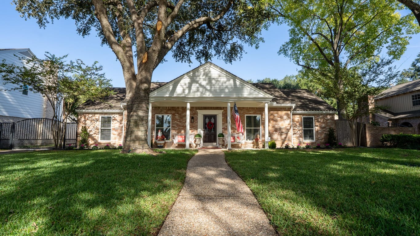 Houston 1-story, 4-bed 14822 Broadgreen Drive Drive-idx