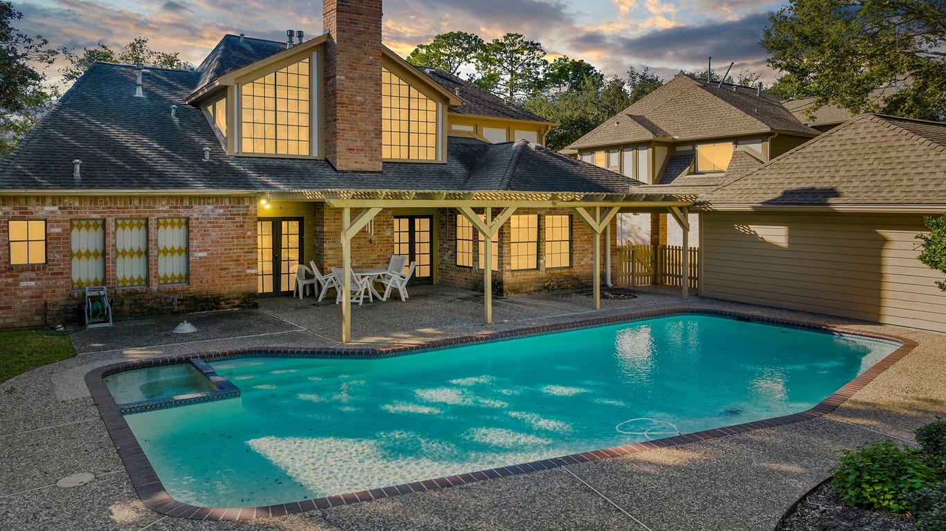 Houston 2-story, 4-bed 15818 S Barkers Landing Road-idx