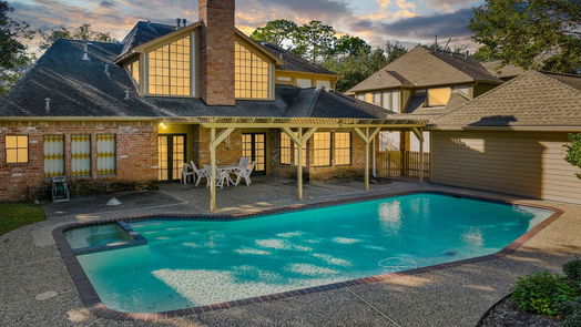 Houston 2-story, 4-bed 15818 S Barkers Landing Road-idx