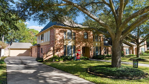 Houston 2-story, 4-bed 15818 S Barkers Landing Road-idx