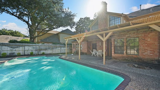 Houston 2-story, 4-bed 15818 S Barkers Landing Road-idx