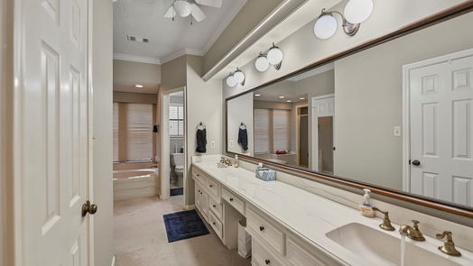 Houston 2-story, 4-bed 15818 S Barkers Landing Road-idx