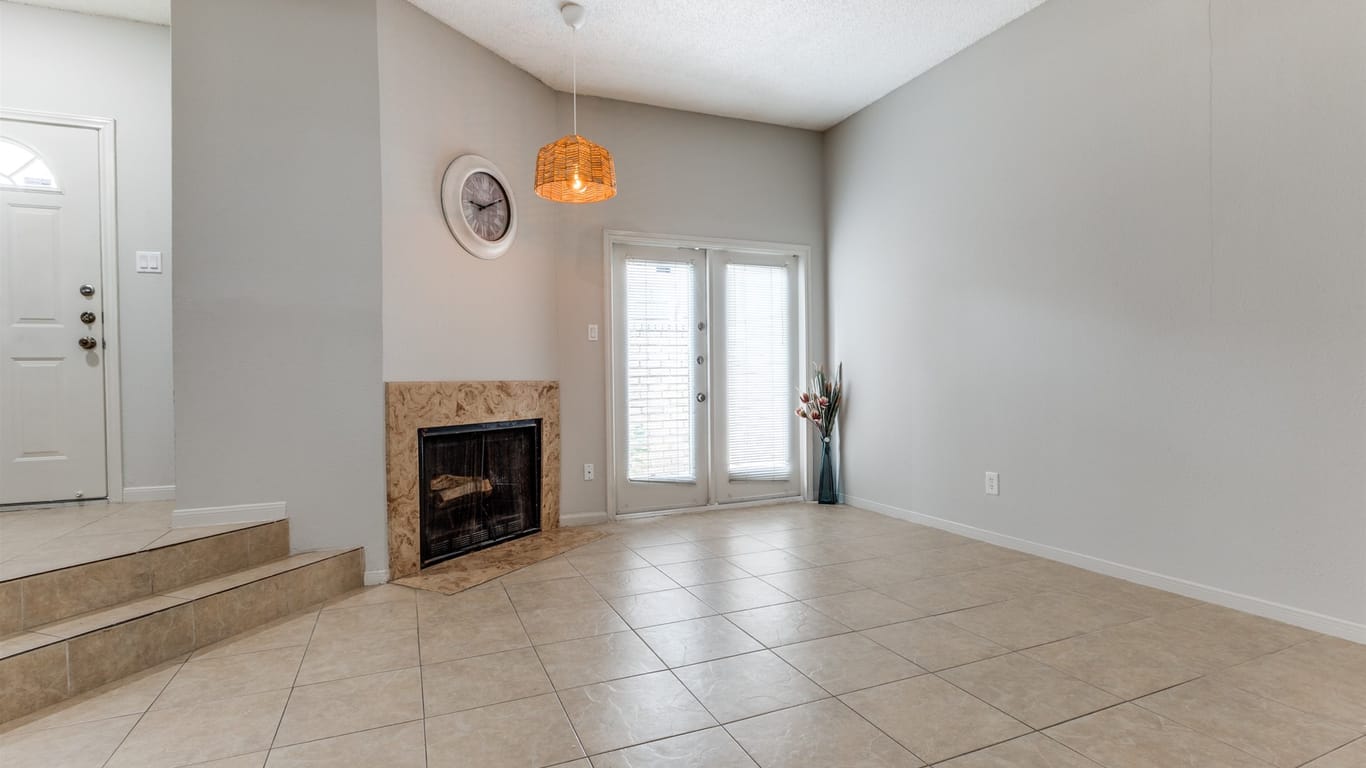 Houston 2-story, 2-bed 800 Country Place Drive 703-idx