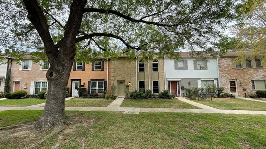 Houston 2-story, 3-bed 1352 Country Place Drive-idx