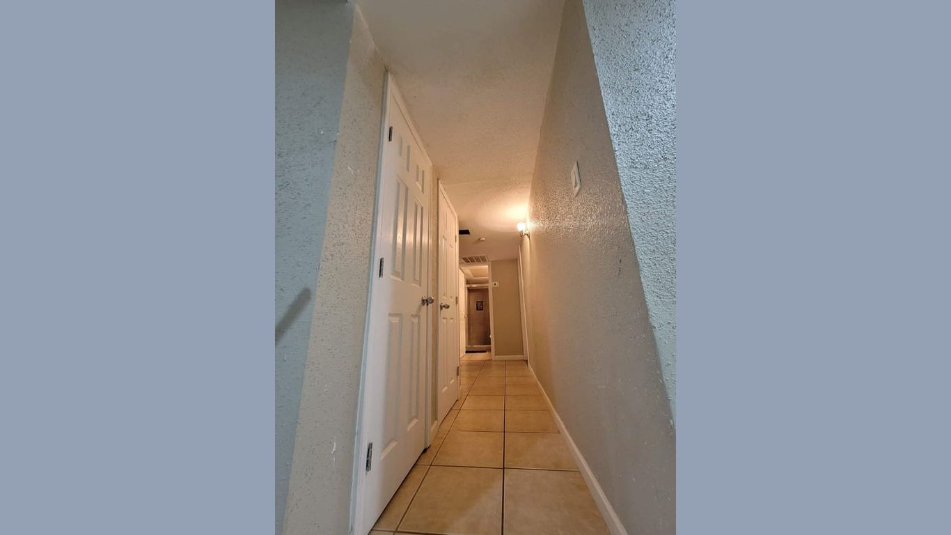 Houston 1-story, 3-bed 781 Country Place Drive 1087-idx