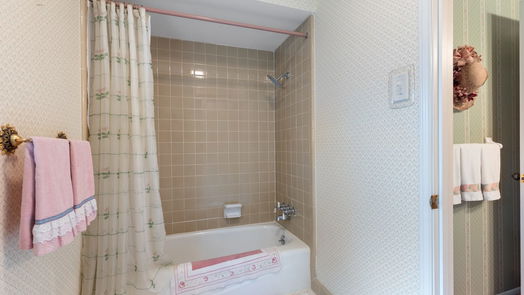Houston 1-story, 4-bed 818 Thicket Lane-idx