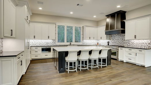 Houston 2-story, 5-bed 107 Fawnlake Drive-idx